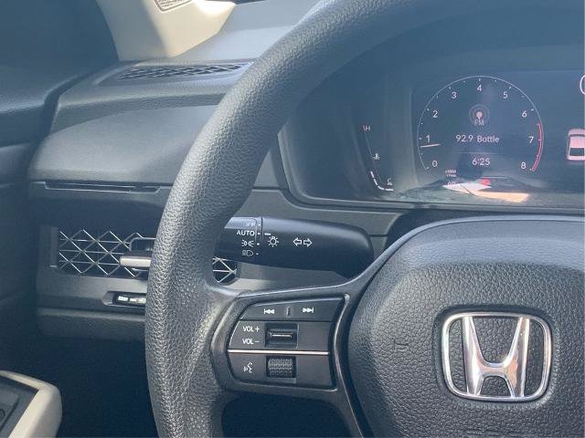 Used 2023 Honda Accord EX image 19