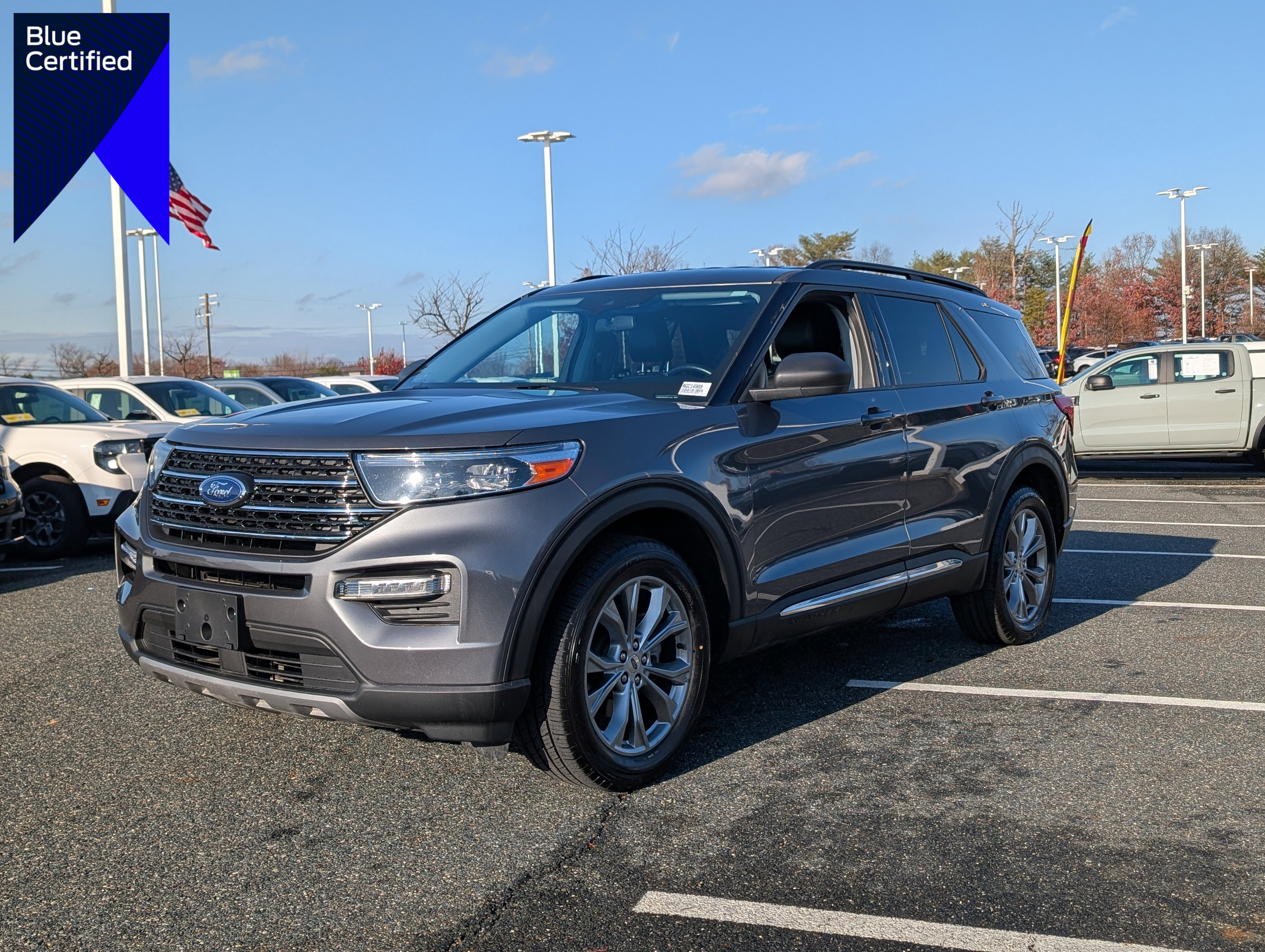 Certified 2022 Ford Explorer XLT w/ Equipment Group 202A