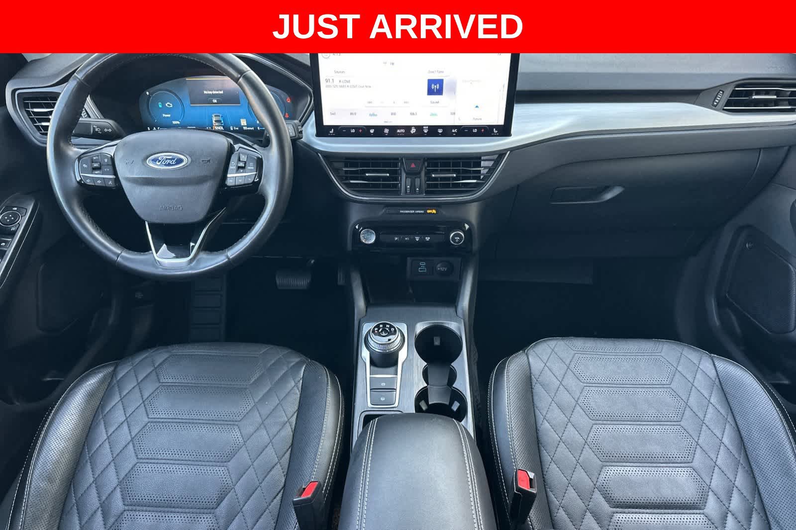 Certified 2023 Ford Escape SE w/ PHEV Premium Package FWD image 3