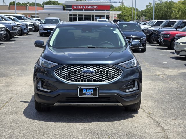 Certified 2023 Ford Edge SEL w/ Convenience Package AWD/4WD image 2