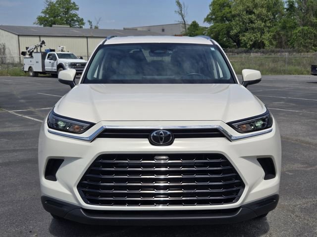 Used 2024 Toyota Grand Highlander XLE image 8