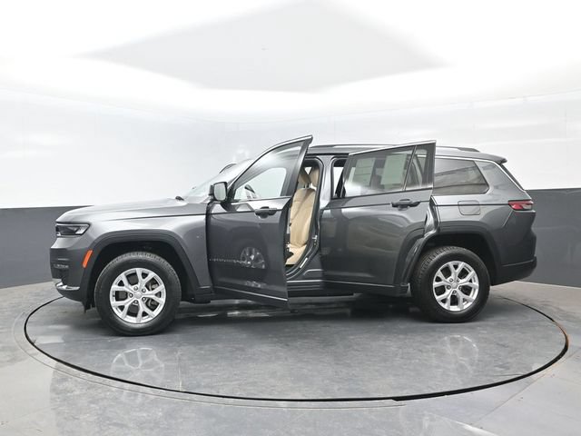 Used 2023 Jeep Grand Cherokee L Limited AWD/4WD image 30