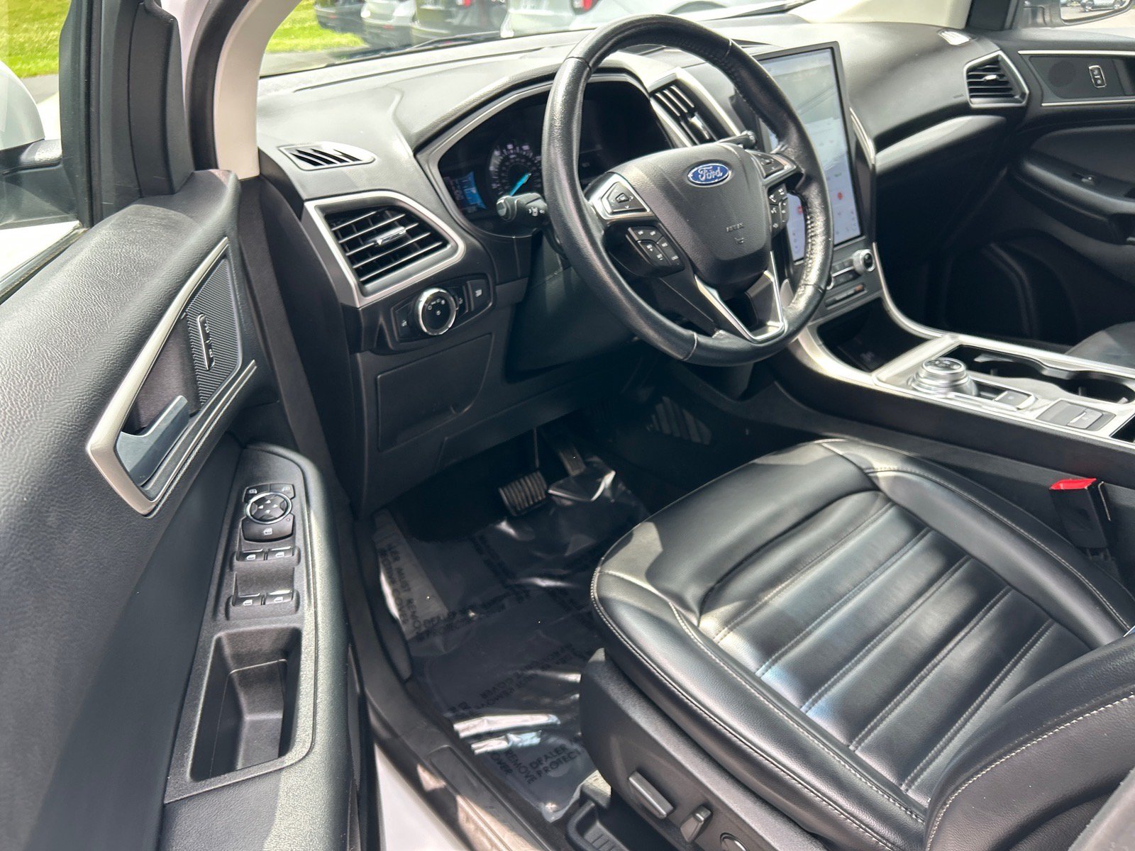 Certified 2024 Ford Edge SEL AWD/4WD image 5
