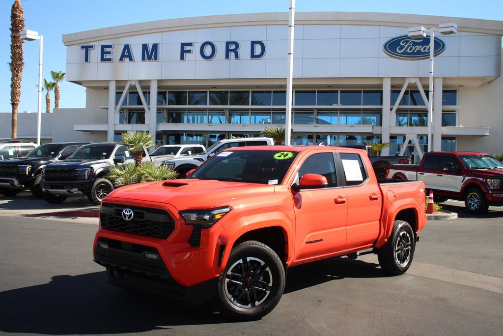 Used 2024 Toyota Tacoma TRD Sport w/ TRD Sport Upgrade Package AWD/4WD image 2