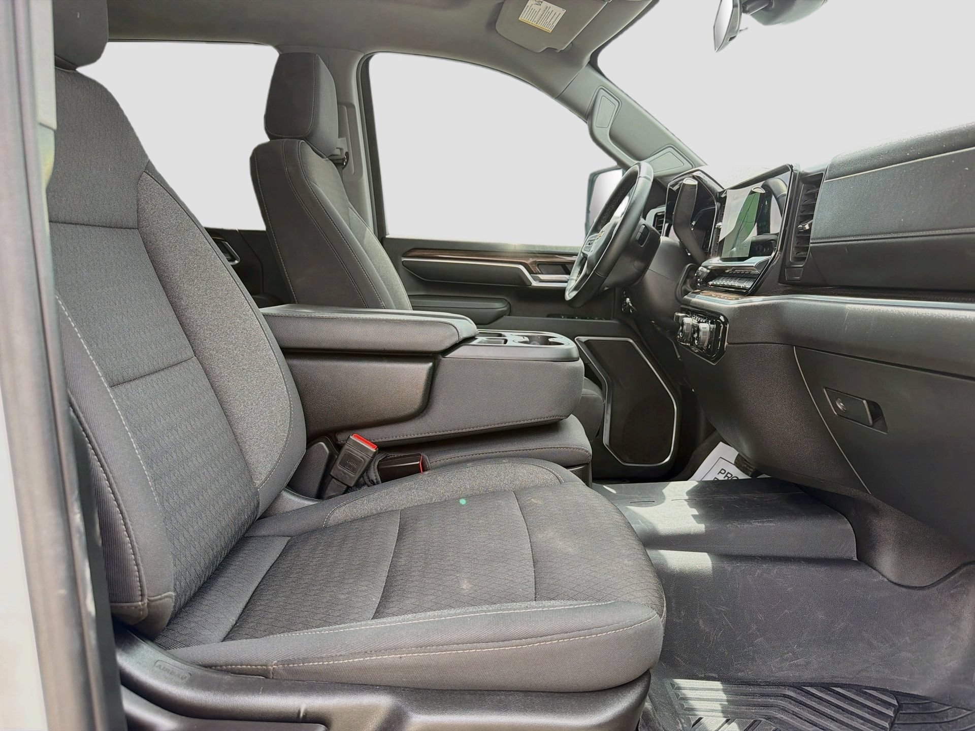 Used 2025 Chevrolet Silverado 2500 LT AWD/4WD image 33