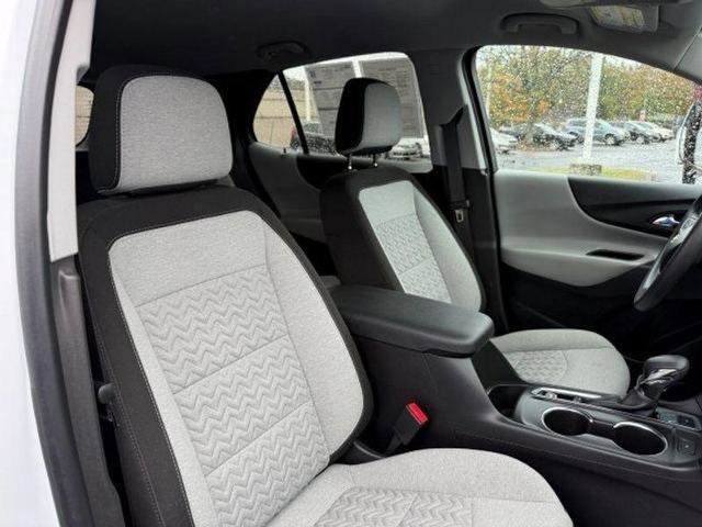 Used 2022 Chevrolet Equinox LT w/ LPO, Floor Liner Package image 24