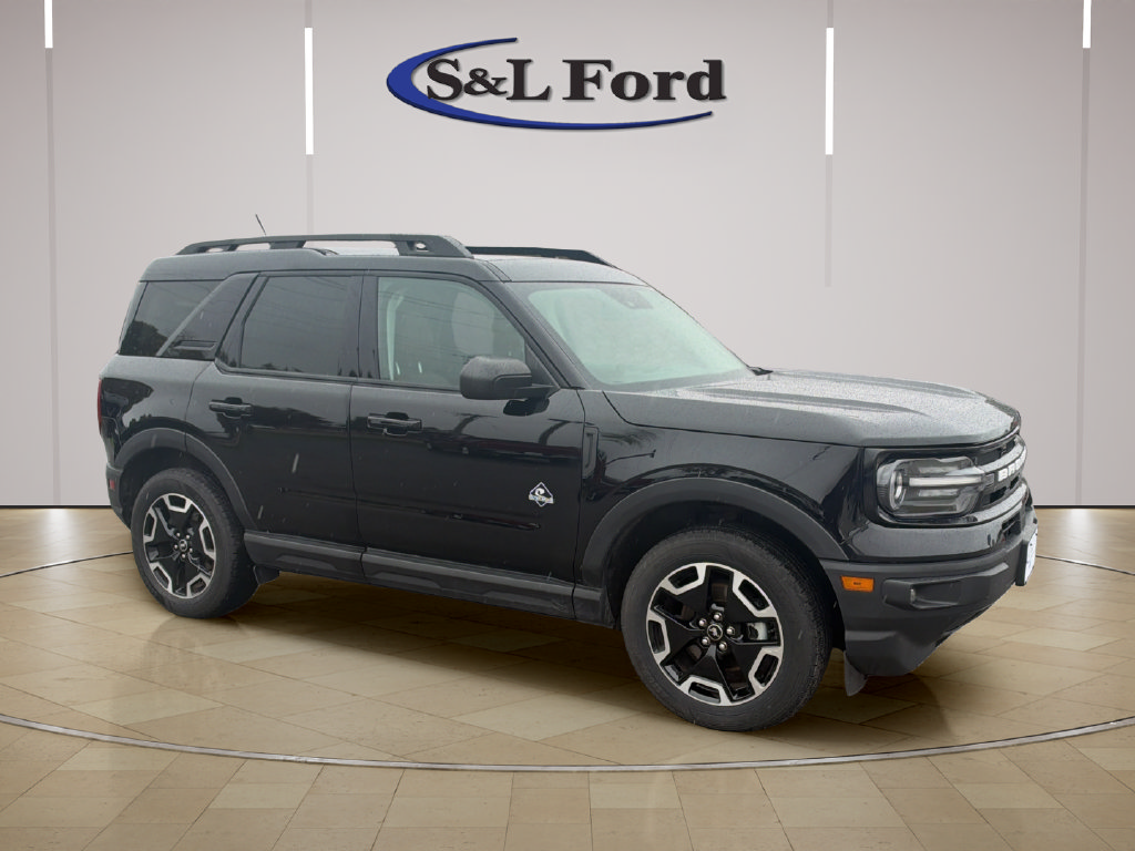 Certified 2023 Ford Bronco Sport Outer Banks w/ Tech Package AWD/4WD image 10
