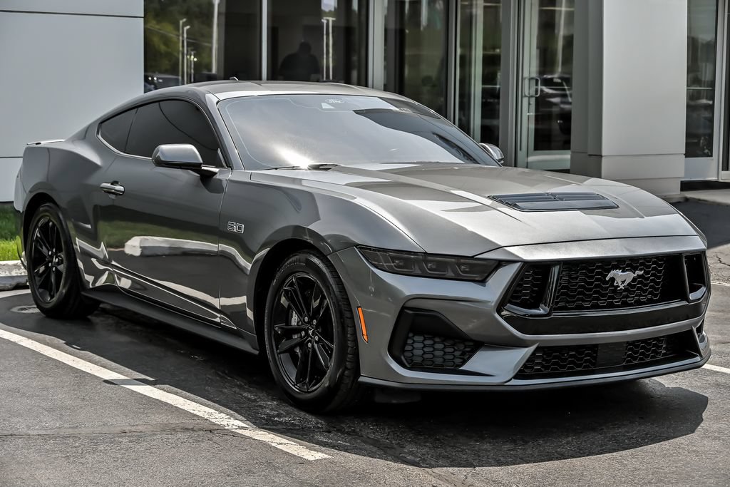 Certified 2025 Ford Mustang GT RWD image 9