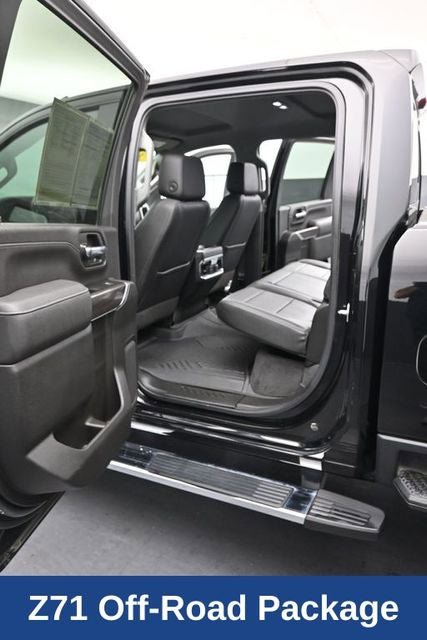 Used 2022 Chevrolet Silverado 2500 LTZ w/ LTZ Plus Package AWD/4WD image 17