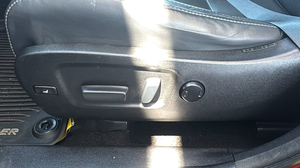 Used 2017 Toyota Highlander SE image 20