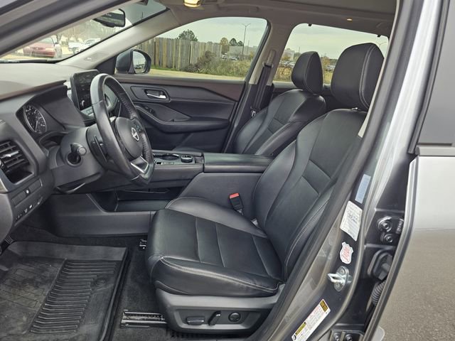 Used 2023 Nissan Rogue SL w/ SL Premium Package image 12