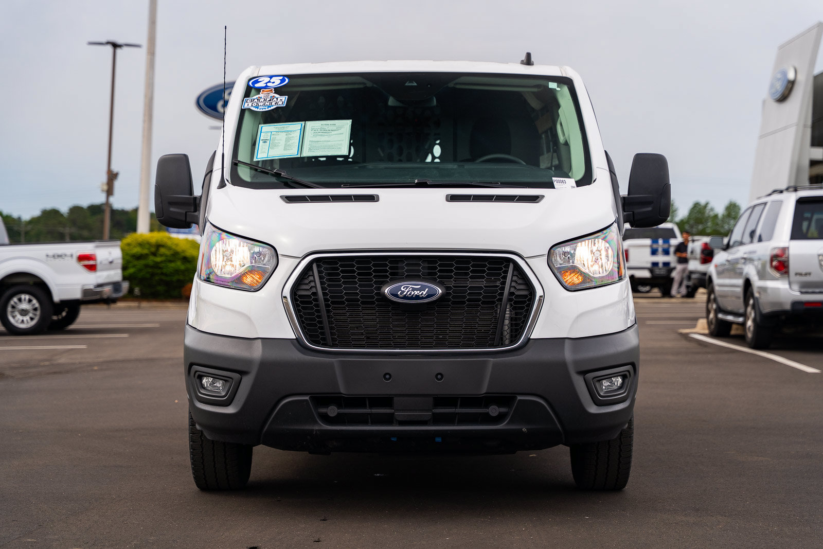 Certified 2025 Ford Transit 250 Low Roof w/ Exterior Upgrade Package RWD image 2