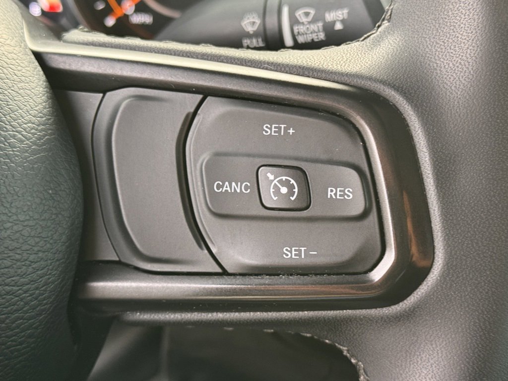 Used 2023 Jeep Gladiator Willys image 23