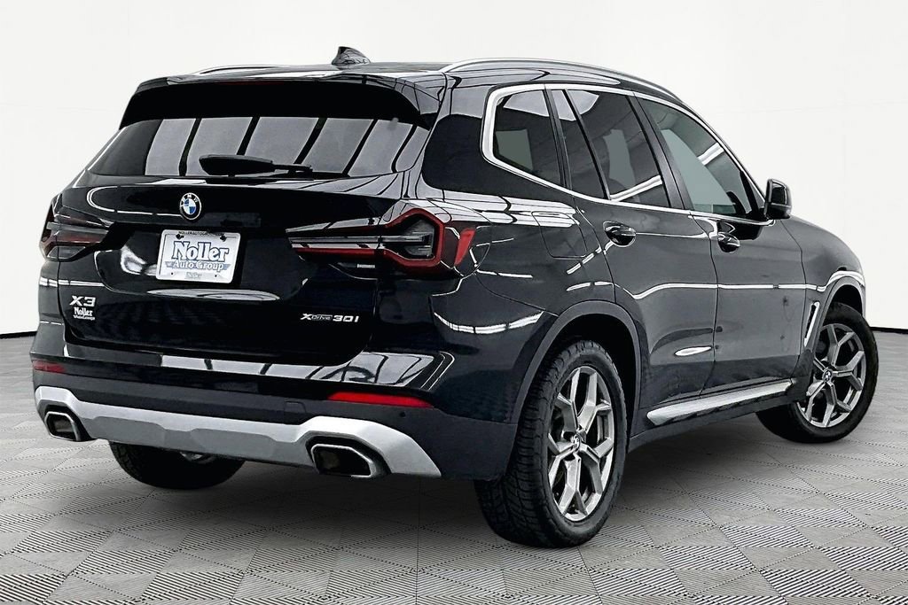 Used 2024 BMW X3 xDrive30i AWD/4WD image 2