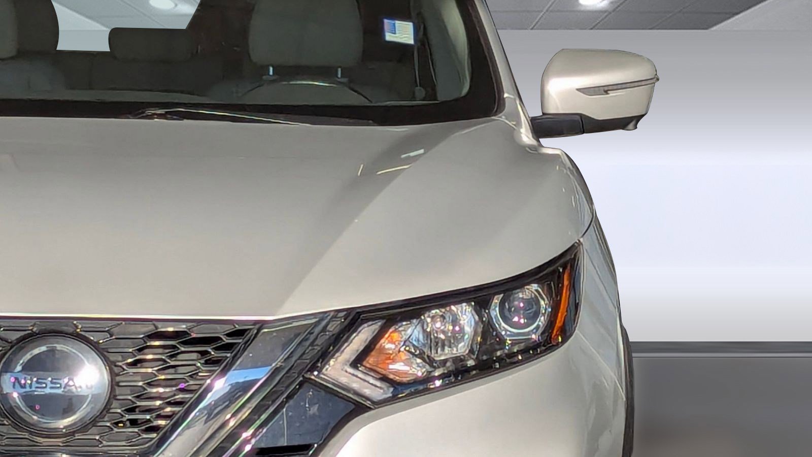 Used 2022 Nissan Rogue Sport SV w/ Technology Package image 11