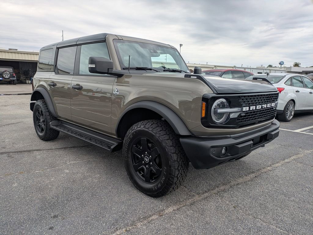 Certified 2025 Ford Bronco Outer Banks AWD/4WD image 1