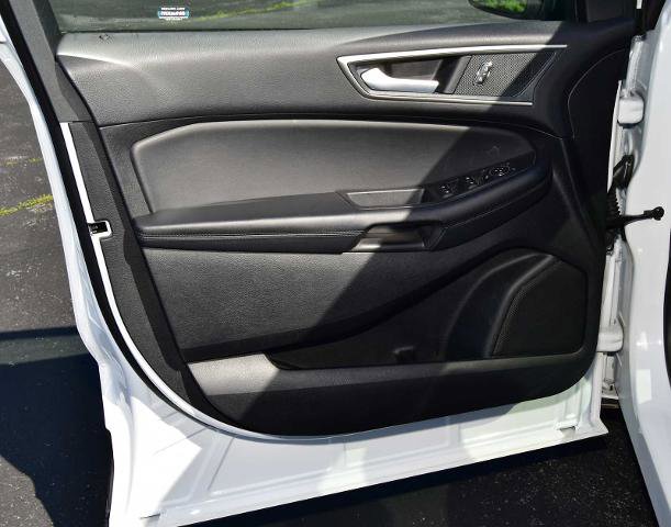 Certified 2024 Ford Edge SEL w/ Convenience Package AWD/4WD image 11