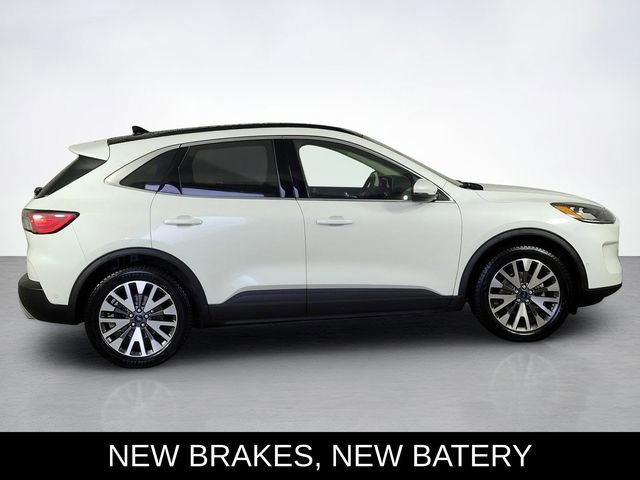 Certified 2020 Ford Escape Titanium image 6