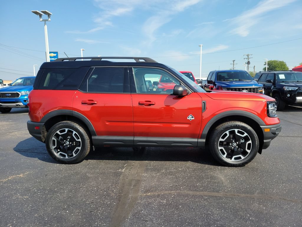 Certified 2023 Ford Bronco Sport Outer Banks w/ Tech Package AWD/4WD image 3