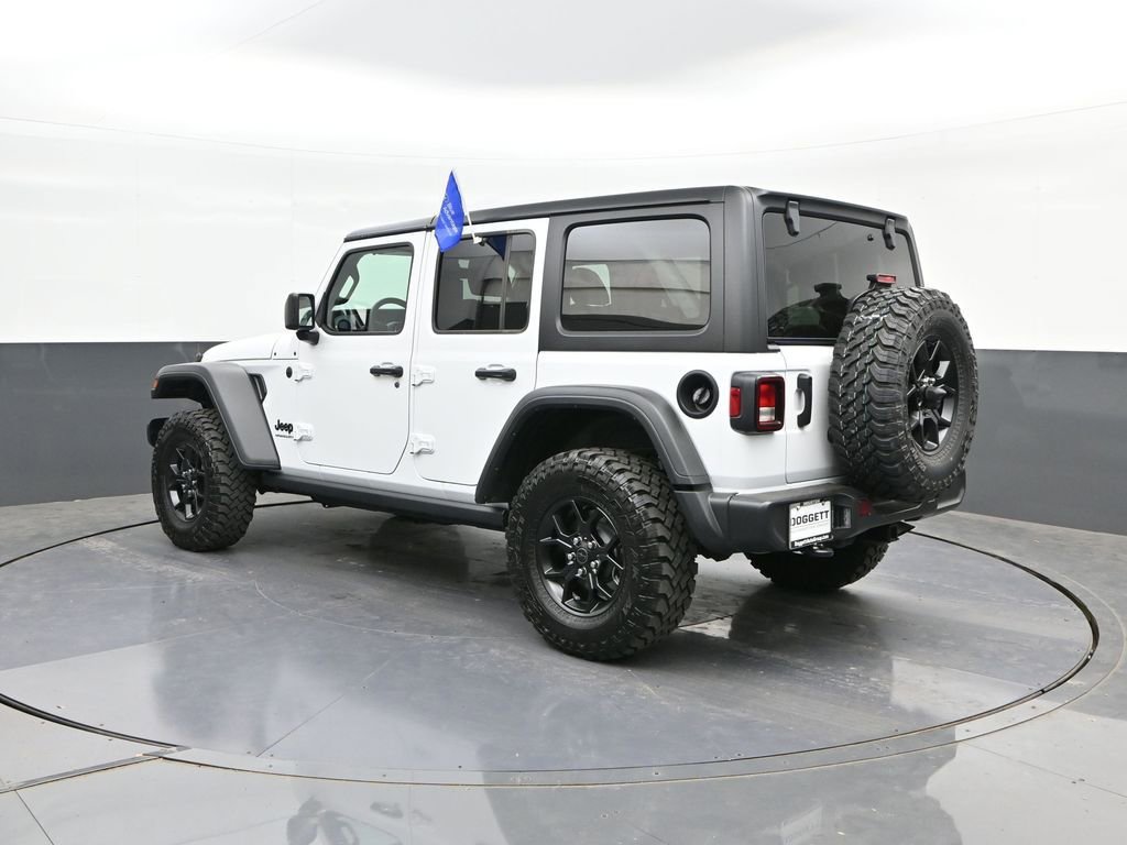 Used 2025 Jeep Wrangler Willys image 5