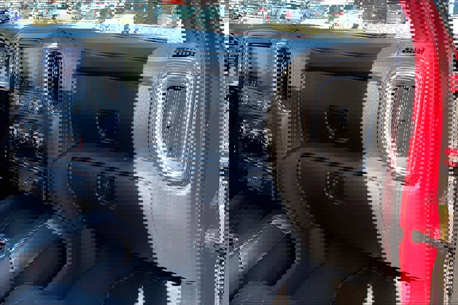 Used 2019 GMC Sierra 1500 AT4 w/ Off Road Performance Package image 18