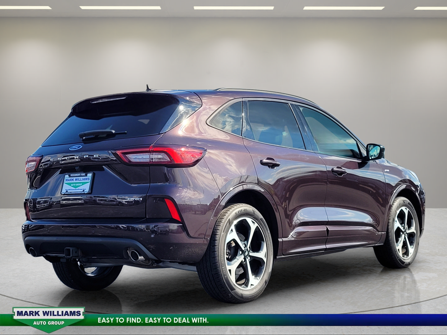 Certified 2023 Ford Escape ST-Line Select w/ Tech Pack #2 AWD/4WD image 4