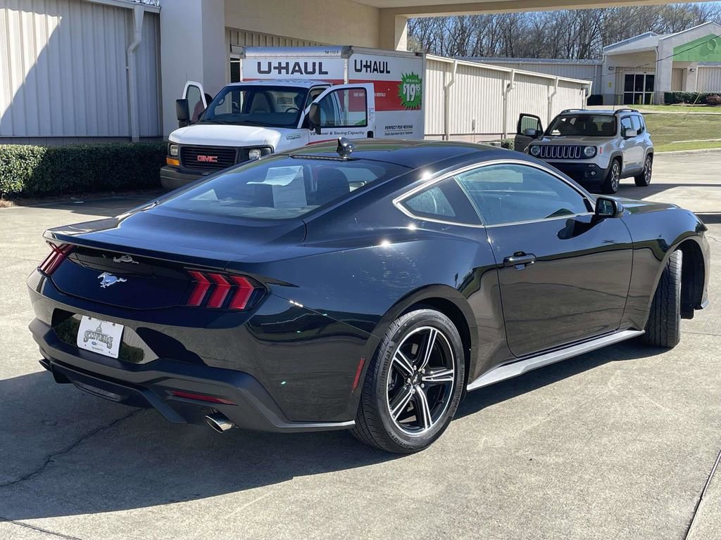 Certified 2024 Ford Mustang Coupe image 3