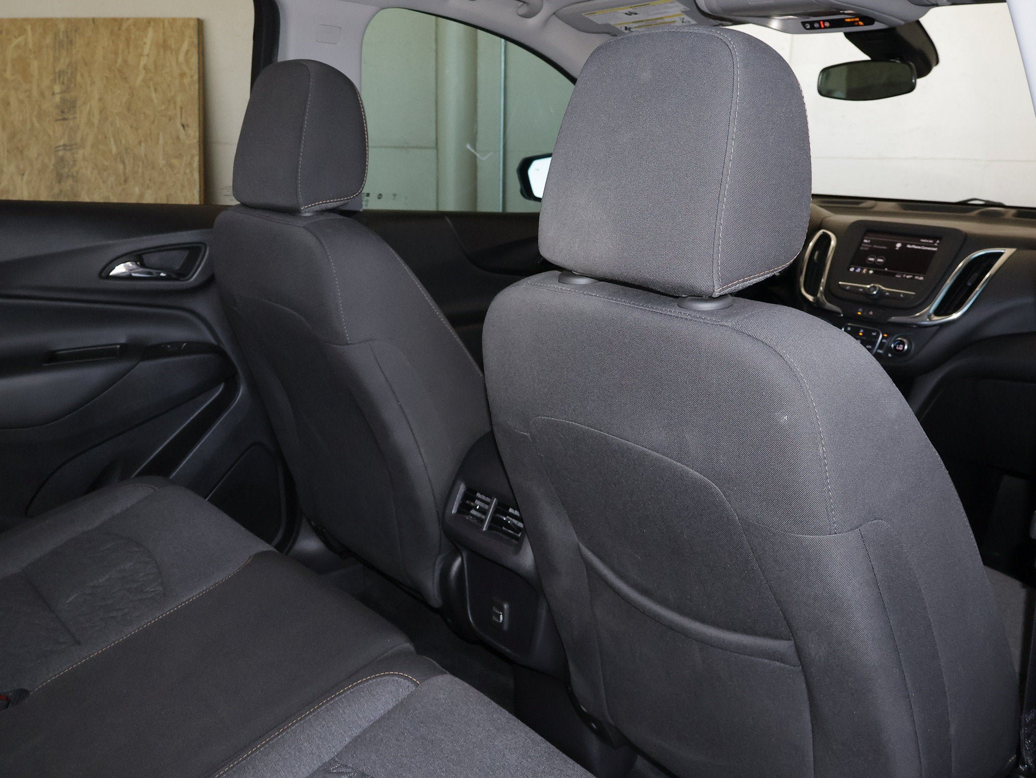 Used 2024 Chevrolet Equinox LT AWD/4WD image 43
