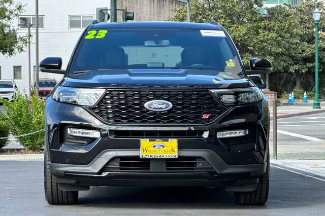 Certified 2023 Ford Explorer ST w/ Equipment Group 401A image 6