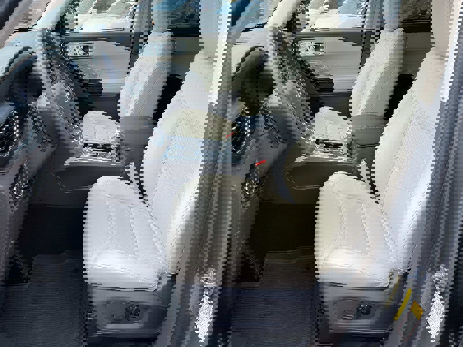 Certified 2023 Ford Explorer Platinum w/ Technology Package image 16