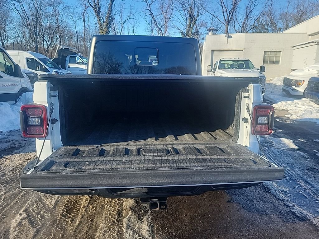 Used 2024 Jeep Gladiator Mojave w/ Technology Group image 10