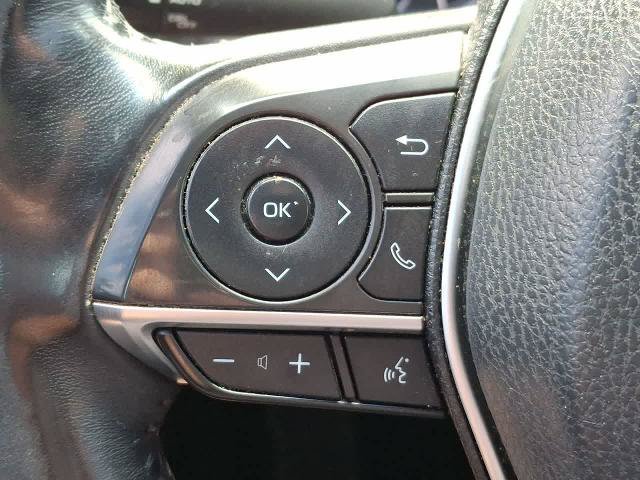 Used 2018 Toyota Camry XLE FWD image 23