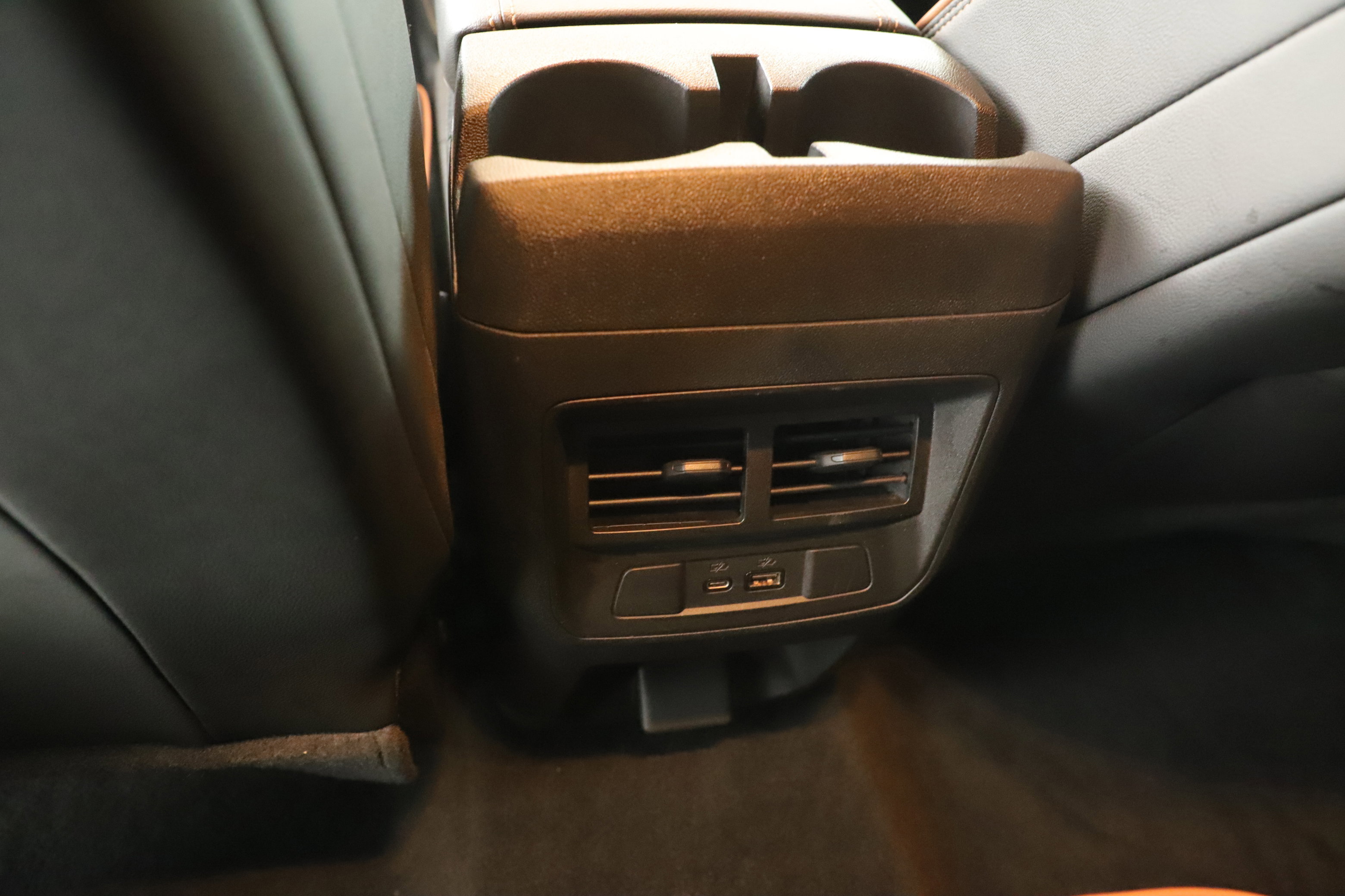 Used 2023 GMC Canyon AT4 w/ Technology Package image 24