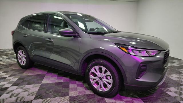 Certified 2025 Ford Escape Active AWD/4WD image 4