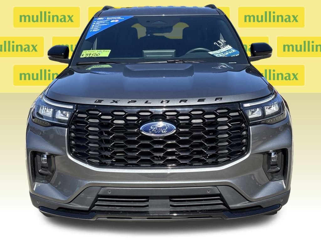 Certified 2025 Ford Explorer ST-Line w/ Premium Package image 7