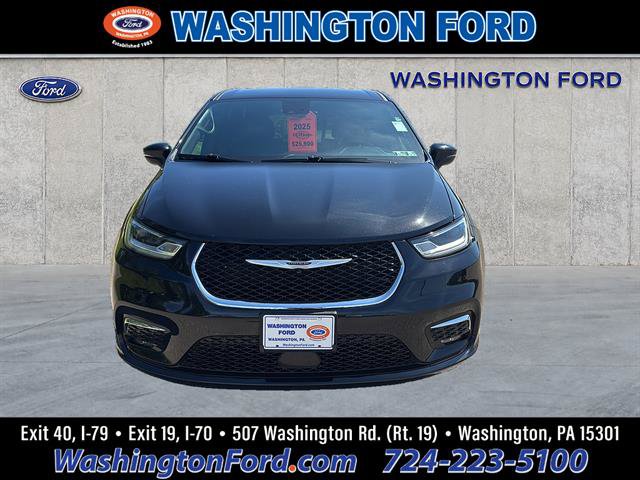 Used 2025 Chrysler Pacifica Select FWD image 7