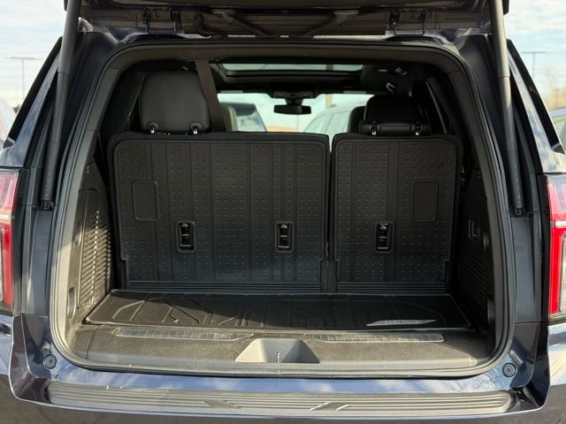 Used 2022 Chevrolet Tahoe Z71 w/ Luxury Package image 40