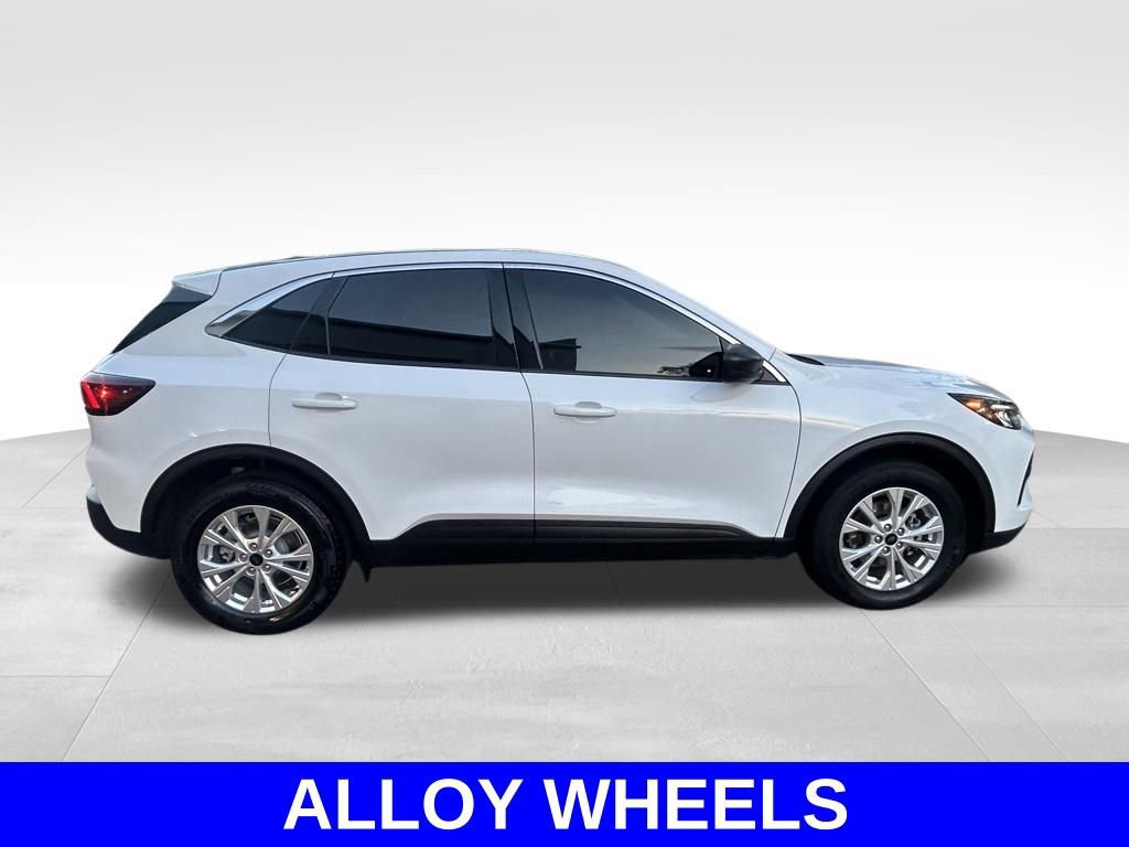 Certified 2024 Ford Escape Active w/ Cold Weather Package image 2