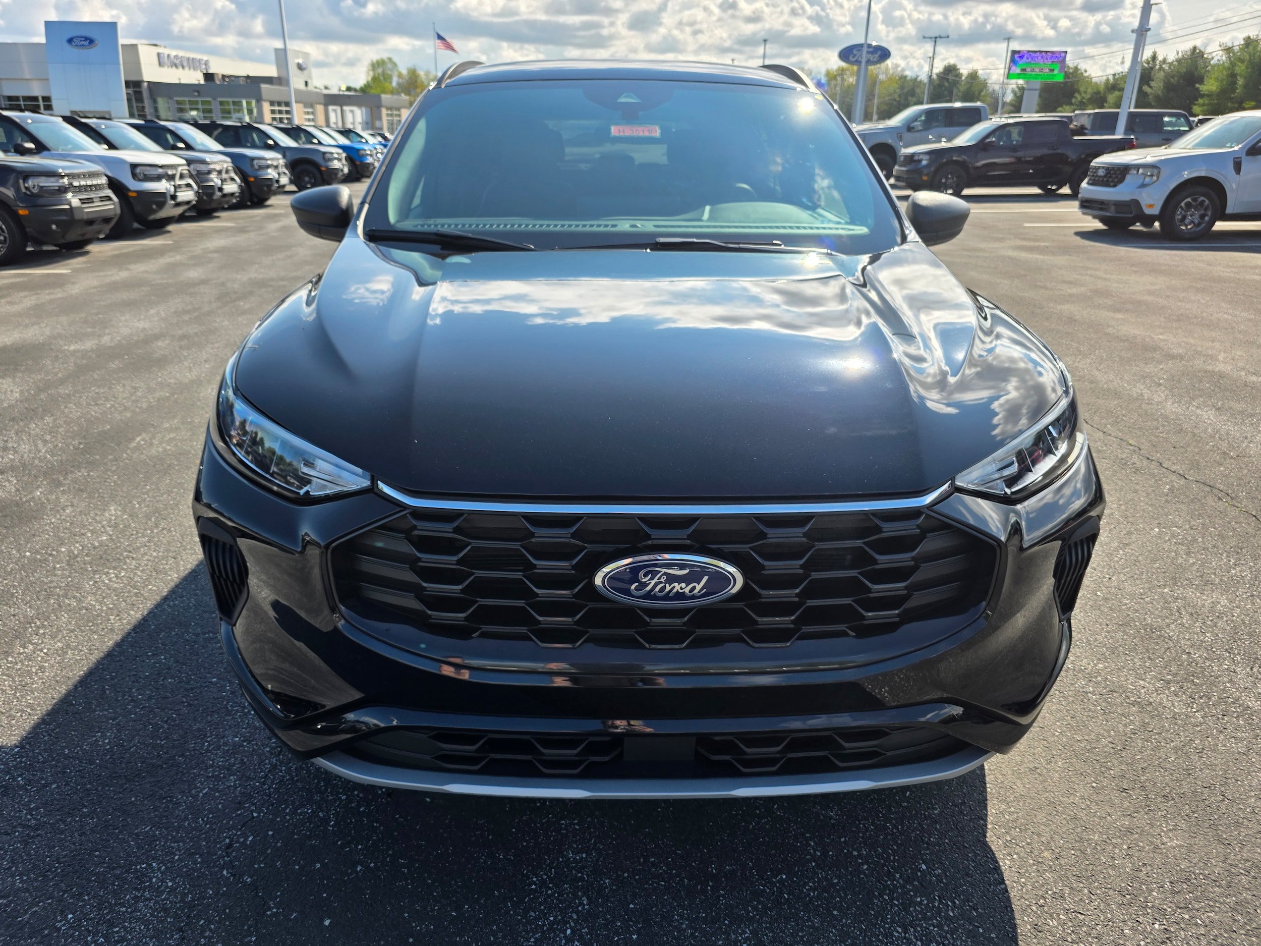 Certified 2024 Ford Escape ST-Line w/ Tech Pack #1 AWD/4WD image 8