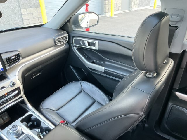 Certified 2023 Ford Explorer XLT AWD/4WD image 30