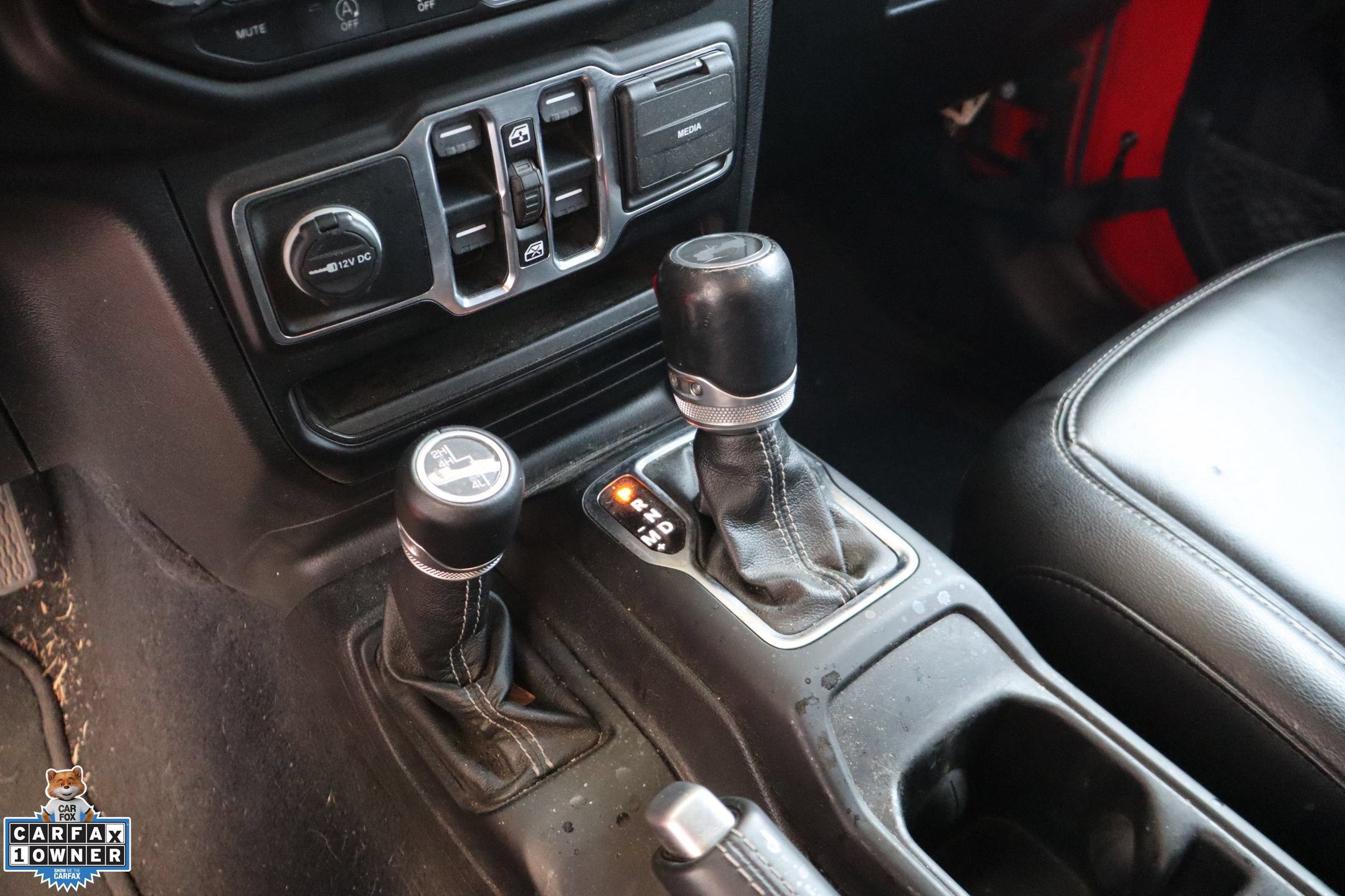 Used 2021 Jeep Wrangler Unlimited Sahara AWD/4WD image 19