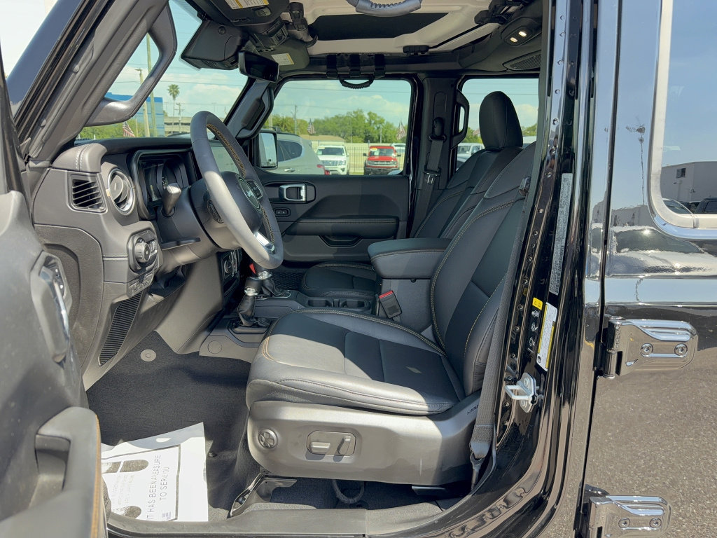 Used 2024 Jeep Wrangler Sahara w/ Technology Group image 13