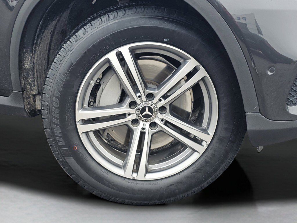 Used 2021 Mercedes-Benz GLC 300 image 17