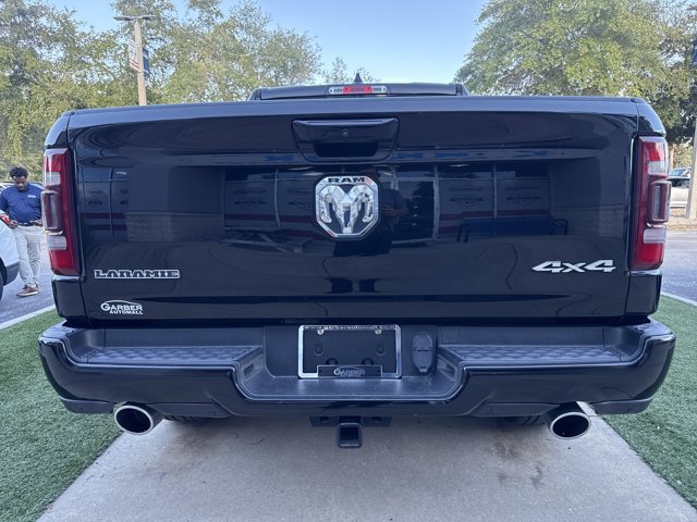 Used 2023 RAM 1500 Laramie AWD/4WD image 4