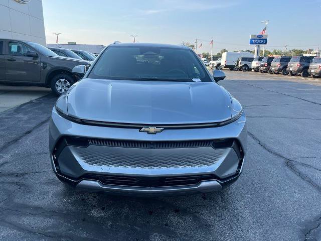 Used 2024 Chevrolet Equinox EV LT FWD image 2