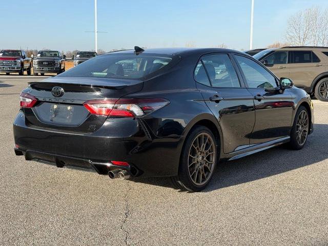 Used 2023 Toyota Camry SE image 5