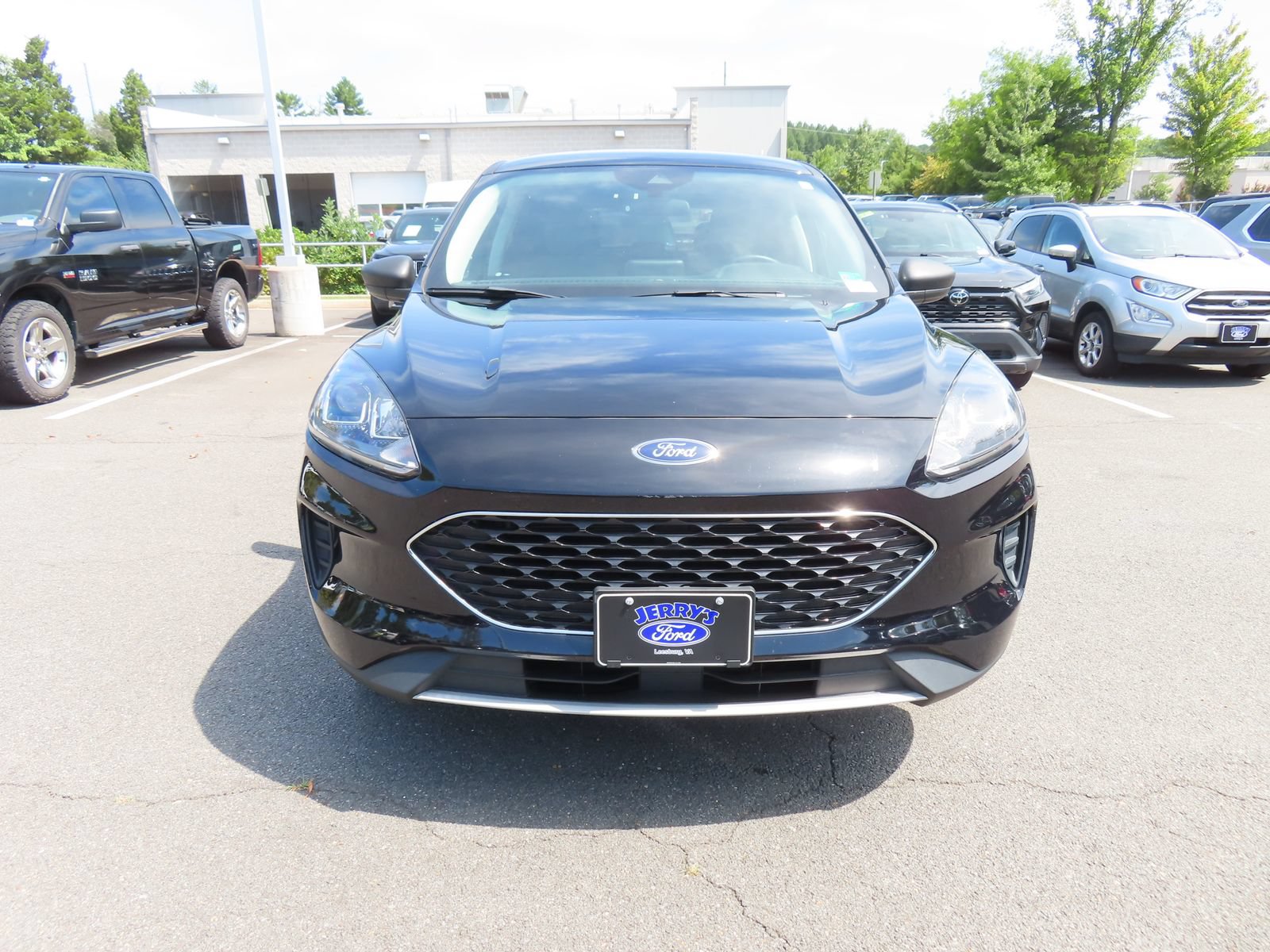 Certified 2022 Ford Escape SE w/ Convenience Package FWD image 2
