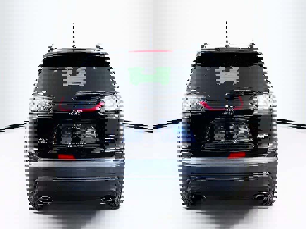 Used 2022 Jeep Cherokee Latitude Lux w/ Sun & Sound Group image 4