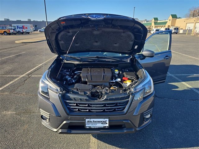 Used 2023 Subaru Forester Limited image 10