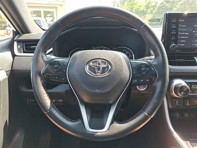 Used 2022 Toyota RAV4 SE w/ Weather & Moonroof Package AWD/4WD image 16